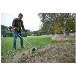 Débroussailleuse Thermique RYOBI 1000W - Moteur 2 Temps 31 Cm3 RBC31SBO 7 Débroussailleuse Thermique RYOBI 1000W - Moteur 2 Temps 31 Cm3 RBC31SBO -Débroussailleuse Soldes Magasin 11122519 3