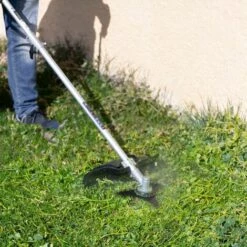 Débroussailleuse Avec Moteur à Essence 2 Temps 65cc 4,9cv, 6 Accessoires Différents Pour La Coupe, Guidon à Double Poignée, Régulateur De Puissance, Harnais De Sécurité - Greencut GGT650X-6 -Débroussailleuse Soldes Magasin 2803504 4