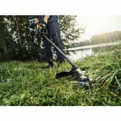 McCULLOCH Débroussailleuse Thermique B33 PS 4 En 1 – Multifonctions / 33cc / 900W / Pack Complet 4 Systèmes De Coupe / Harnais / Pompe D’amorçage / Démarrage SoftStart (967865601) 9 McCULLOCH Débroussailleuse Thermique B33 PS 4 En 1 – Multifonctions / 33cc / 900W / Pack Complet 4 Systèmes De Coupe / Harnais / Pompe D’amorçage / Démarrage SoftStart (967865601) -Débroussailleuse Soldes Magasin 54810160 3