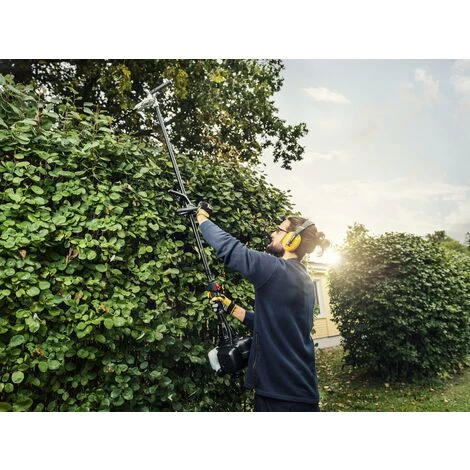 McCULLOCH Débroussailleuse Thermique B33 PS 4 En 1 – Multifonctions / 33cc / 900W / Pack Complet 4 Systèmes De Coupe / Harnais / Pompe D’amorçage / Démarrage SoftStart (967865601) 7 McCULLOCH Débroussailleuse Thermique B33 PS 4 En 1 – Multifonctions / 33cc / 900W / Pack Complet 4 Systèmes De Coupe / Harnais / Pompe D’amorçage / Démarrage SoftStart (967865601) – Image 5