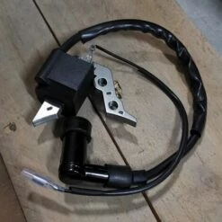 Bobine D'allumage Du Paquet à Haute Pression Ignition Coil GM82 GFH1200 GFH1300 154F KE24015AA-thsinde -Débroussailleuse Soldes Magasin 66958184 3